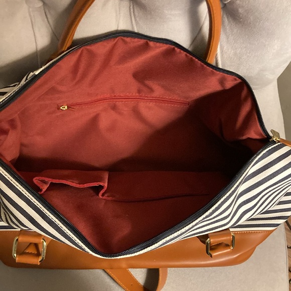 NWOT BAOSHA Women’s Stripe Travel bag - Picture 6 of 9